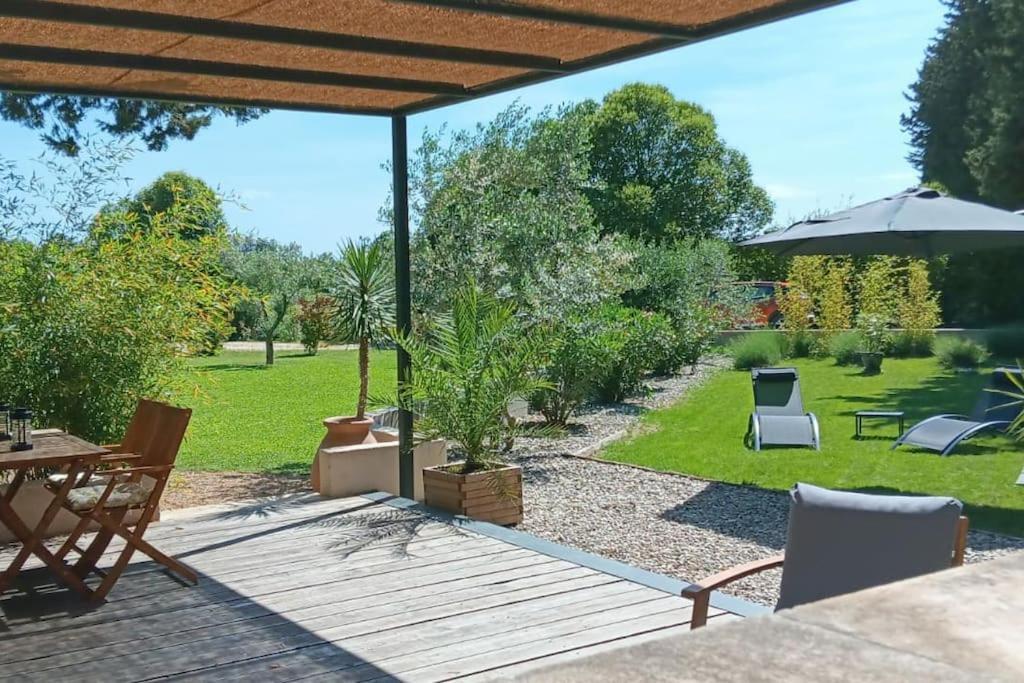 Gite Cosy Au Coeur Du Luberon Lagnes 외부 사진
